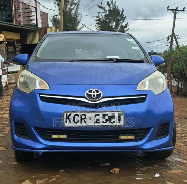Toyota Ractis 2011 Pearl