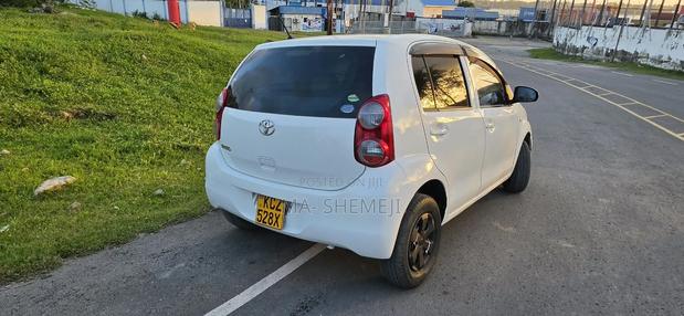Toyota Passo 2013 Pearl