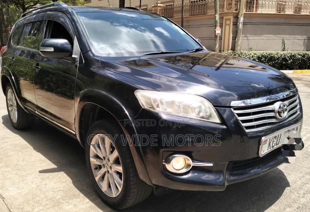 Toyota Vanguard 2012 Black