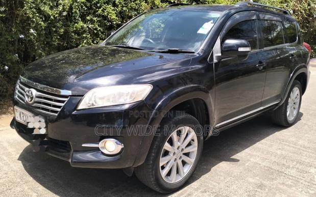 Toyota Vanguard 2012 Black