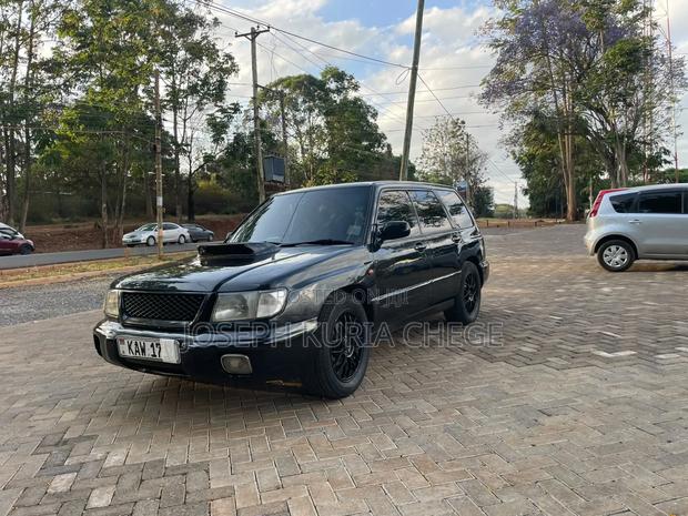 Subaru Forester 2000 Black