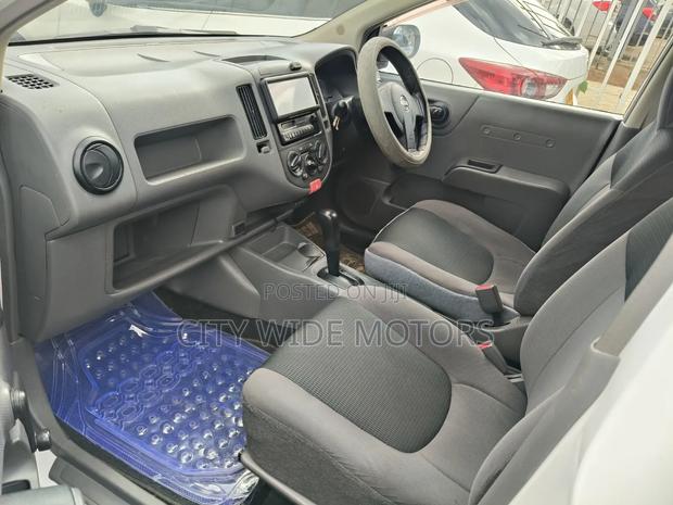 Nissan Advan 2009 White