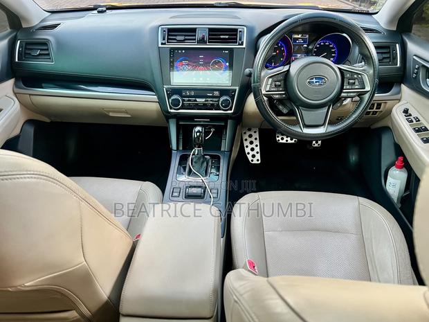 Subaru Outback 2.5i Premium AWD 2018 Black