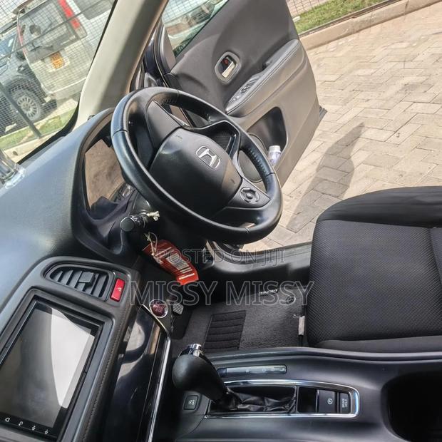 Honda Vezel 1.5 2WD 2014 Black