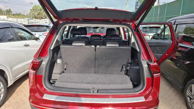 Volkswagen Tiguan 2.0T S FWD 2020 Red
