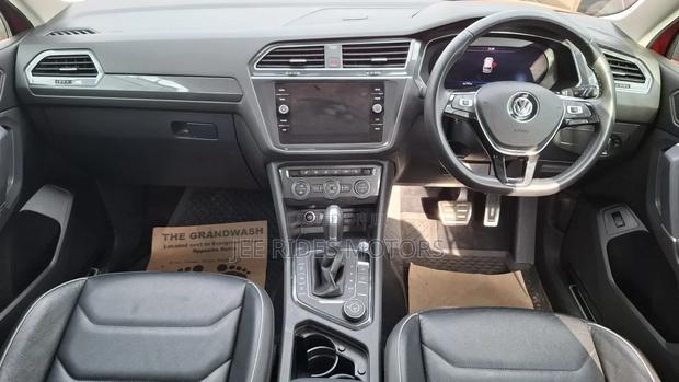 Volkswagen Tiguan 2.0T S FWD 2020 Red