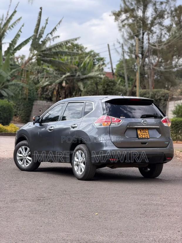 Nissan X-Trail 2015 Gray