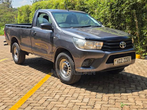 Toyota Hilux 2.4 Diesel 2020 Gray