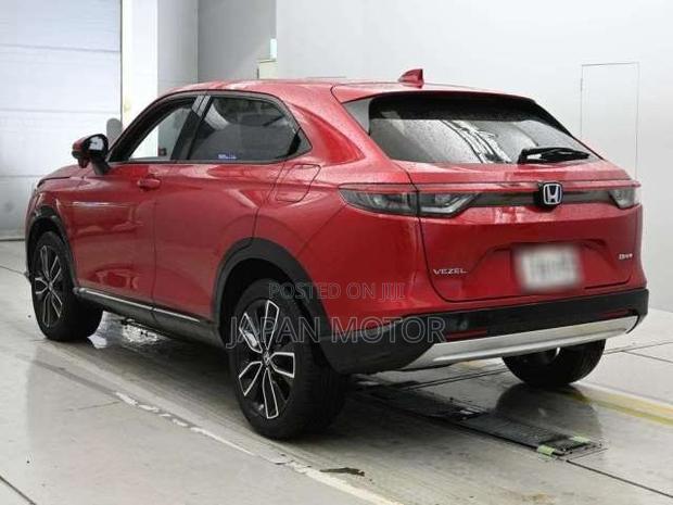 Honda Vezel 2021 Red