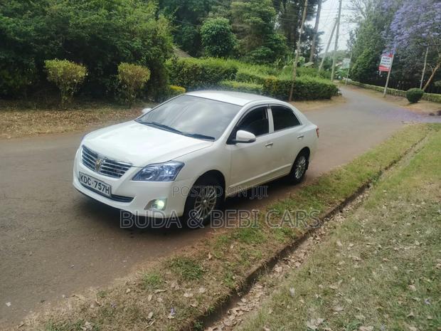 Toyota Premio 2014 Off white
