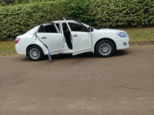 Toyota Premio 2014 Off white