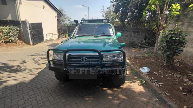 Toyota Land Cruiser 80 Wagon 4.2 D 1993 Green