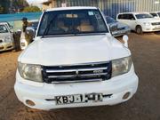 Mitsubishi Pajero 2001 White for sale