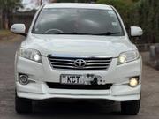 Toyota Vanguard 2012 White for sale