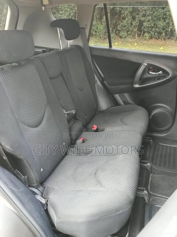 Toyota RAV4 2010 Gray