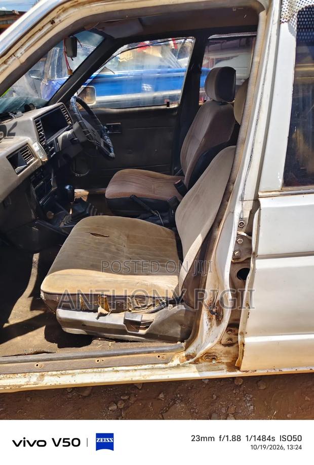 Nissan Sunny B12 Sedan 1.3 1990 White