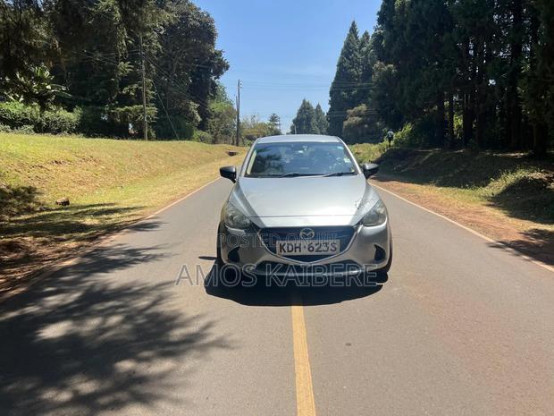 Mazda Demio 2016 Silver