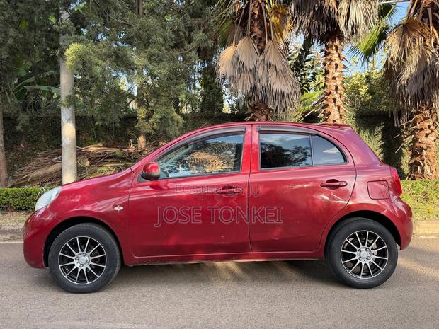Nissan March 1.2 AWD 2015 Maroon