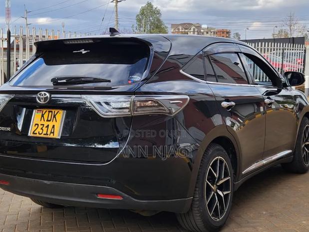 Toyota Harrier 2017 Black