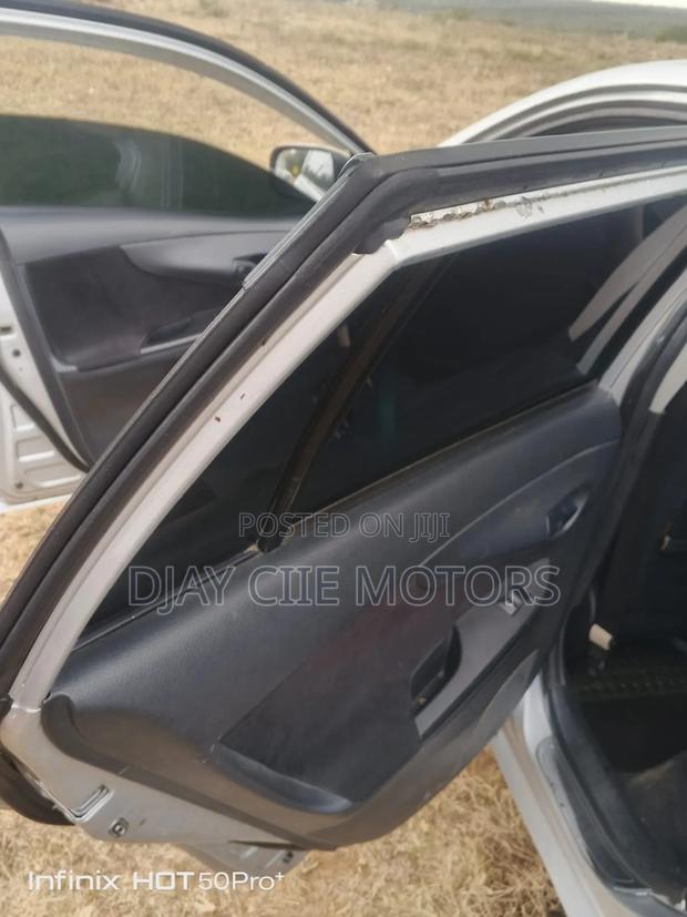 Toyota Corolla Fielder 2010 Silver