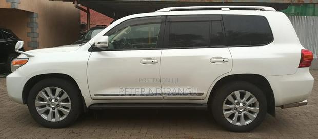 Toyota Land Cruiser Prado 2017 Pearl