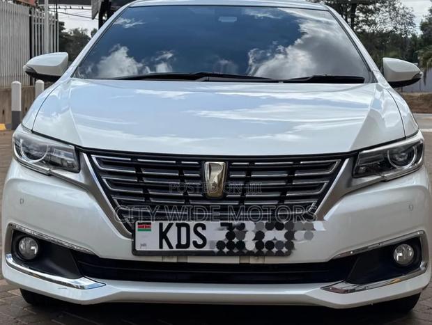 Toyota Premio 1.5 FWD 2018 White