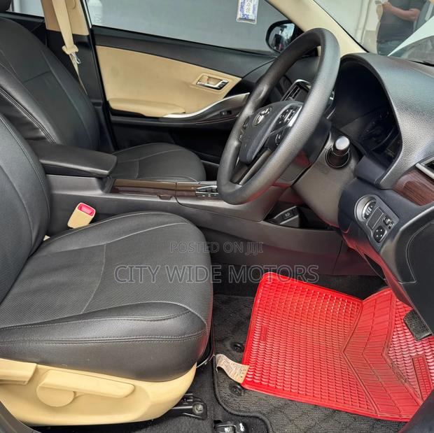 Toyota Premio 1.5 FWD 2018 White
