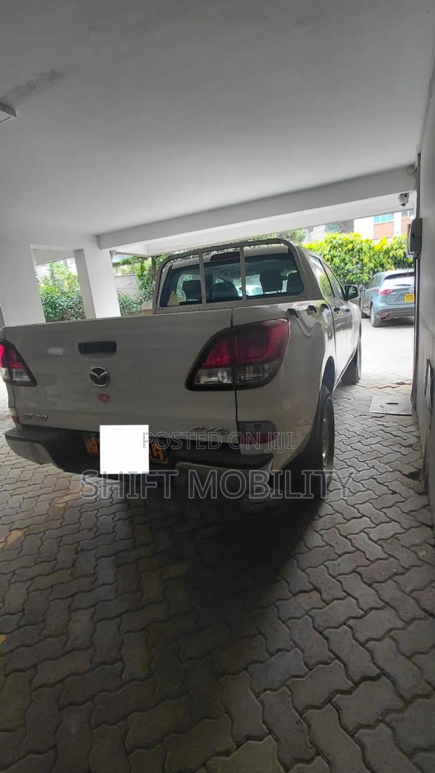 Mazda BT-50 2016 White