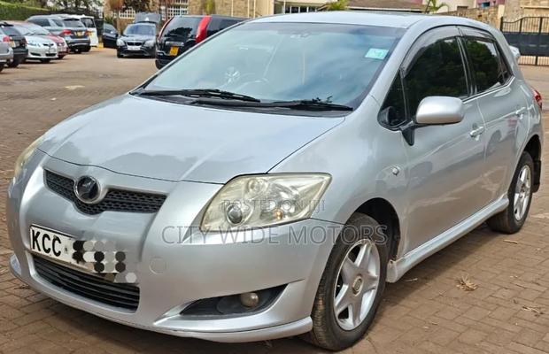 Toyota Auris 2009 Silver
