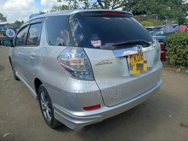Honda Fit Shuttle 1.5 2WD 2013 Silver