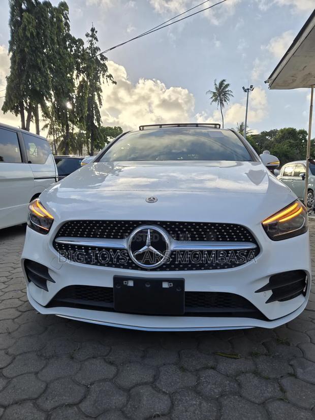 Mercedes-Benz B-Class 2019 White