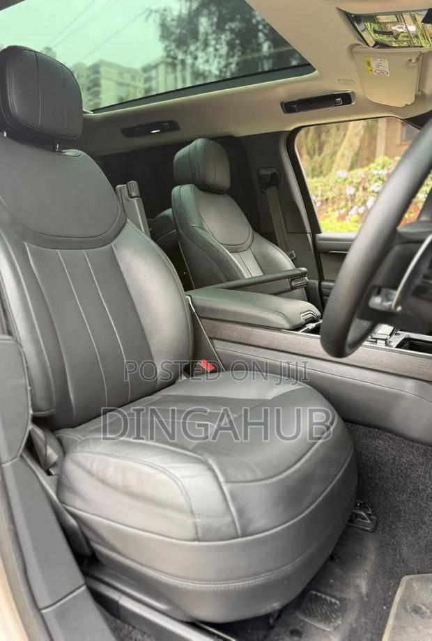 Land Rover Range Rover Vogue 2022 Silver