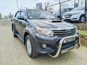 Toyota Fortuner 3.0 D RWD 2014 Gray for sale