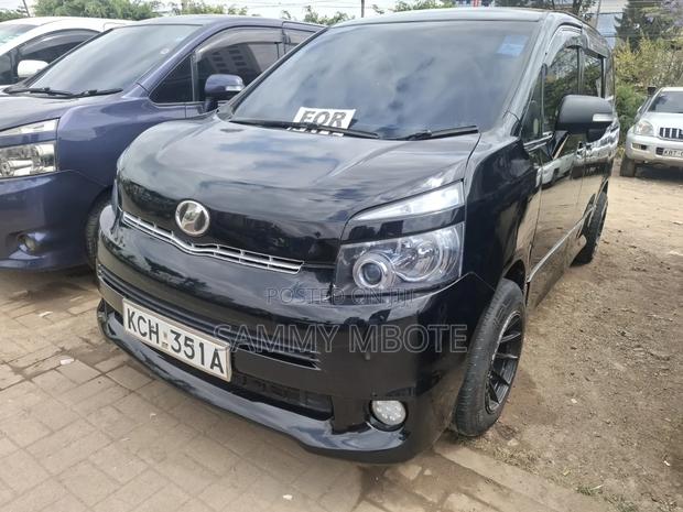 Toyota Voxy X 2WD 8-Seater 2009 Black
