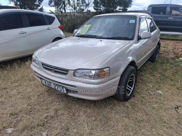 Toyota Corolla Sedan 1999 Pink