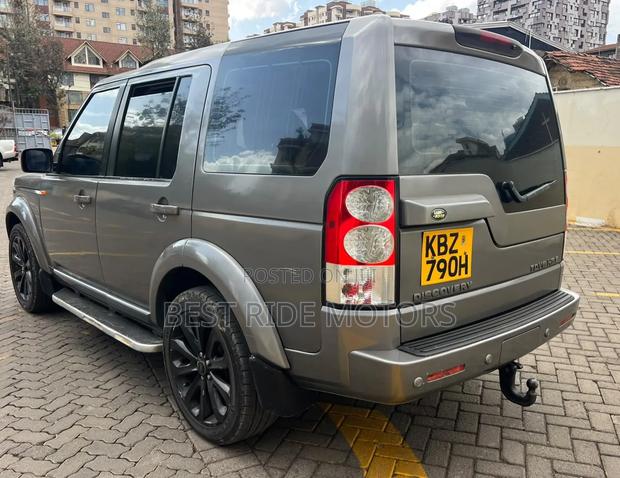 Land Rover Discovery 2009 Gray