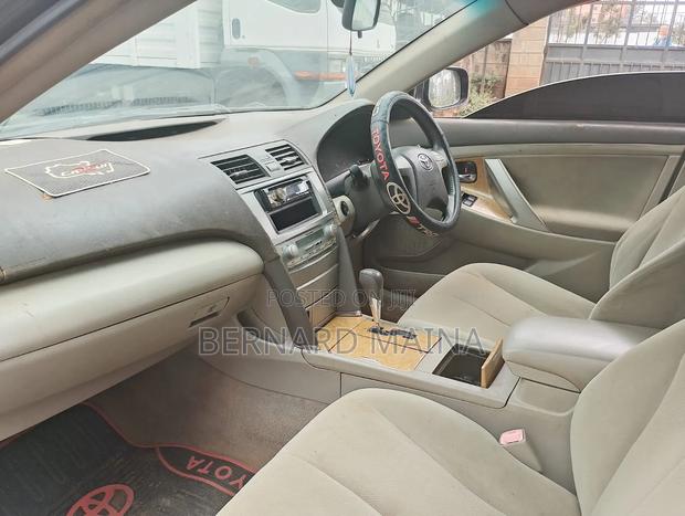 Toyota Camry XLE 4dr Sedan (2.5L 4cyl 6A) 2012 Black