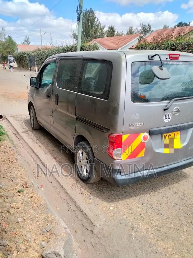 Nissan NV200 2009 Gray