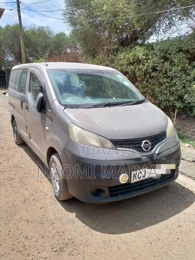 Nissan NV200 2009 Gray