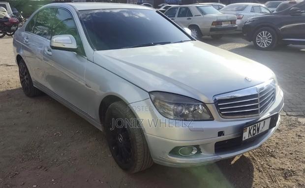 Mercedes-Benz C200 2008 Silver