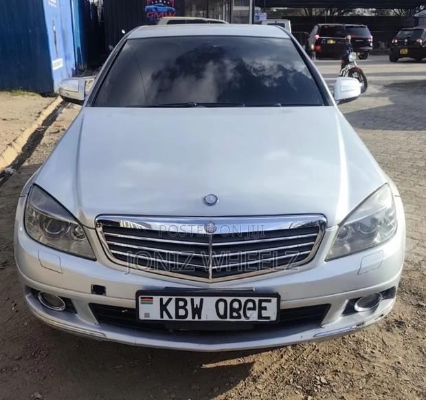Mercedes-Benz C200 2008 Silver