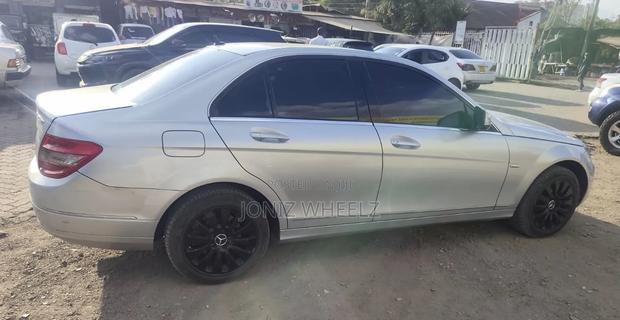 Mercedes-Benz C200 2008 Silver