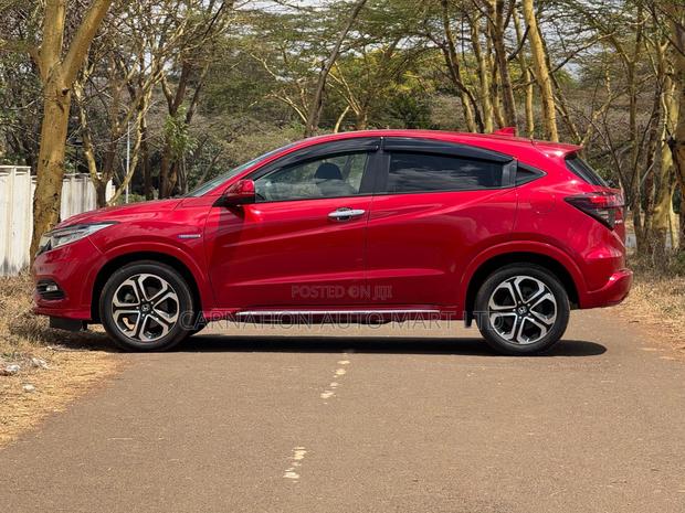 Honda Vezel 1.5 4WD 2020 Red
