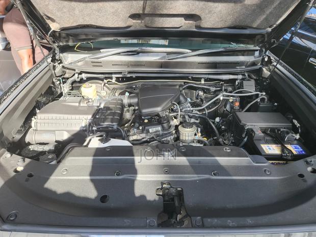 Toyota Land Cruiser Prado 2019 Black