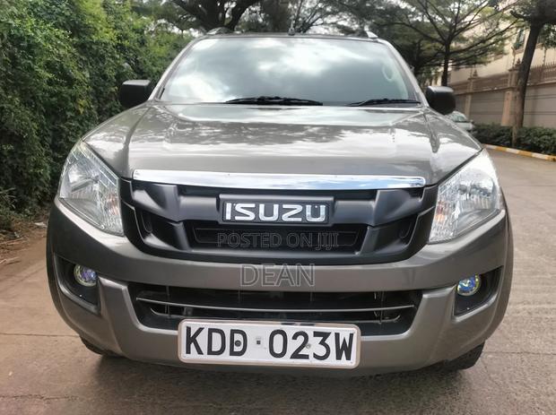 Isuzu D-MAX 2022 Gray
