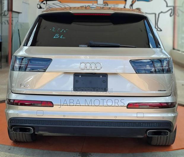 Audi Q7 2019 Gray