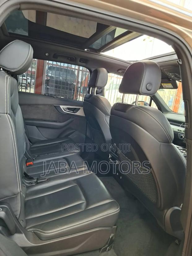 Audi Q7 2019 Gray