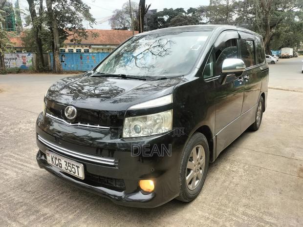 Toyota Voxy 2009 Black