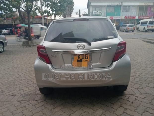 Toyota Vitz 2015