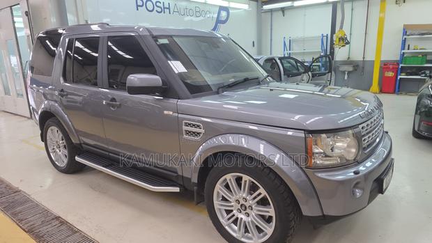 Land Rover Discovery 2012 Gray